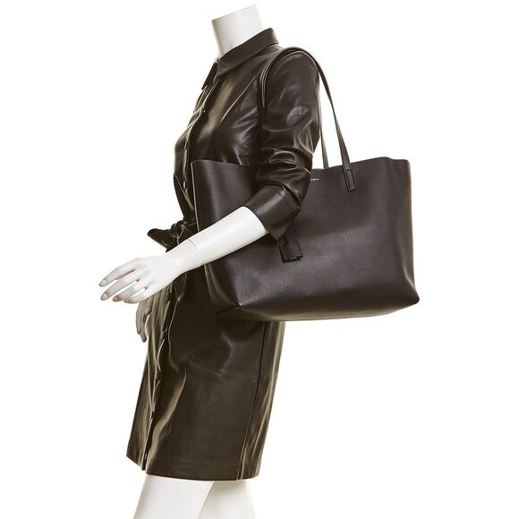 Gucci GG Marmont Small Matelasse Leather Crossbody Camera Bag - Picture 4 of 4